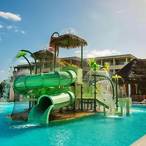 https://family-concierge-at-paradisus-la-esmeralda.allrivieramayahotels.com